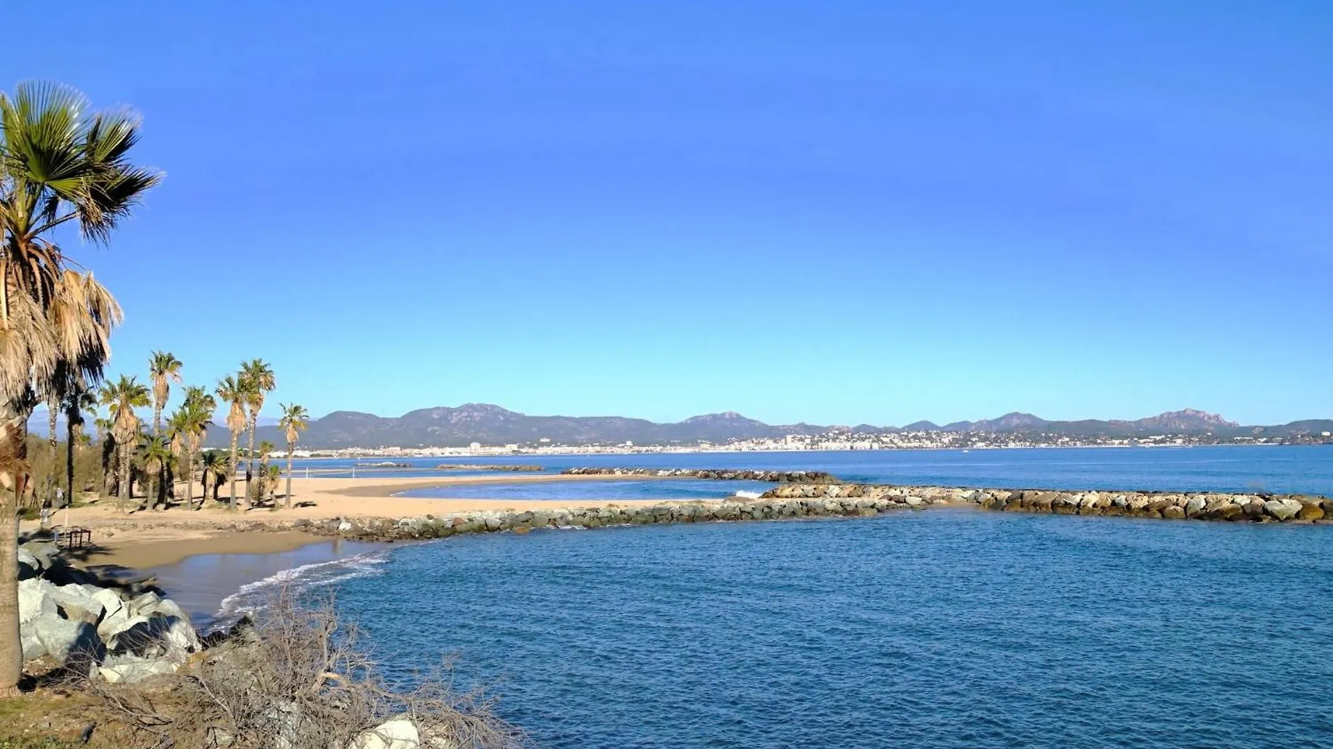 Apartment Les Calanques Du Parc-7 By Interhome Saint Aygulf France