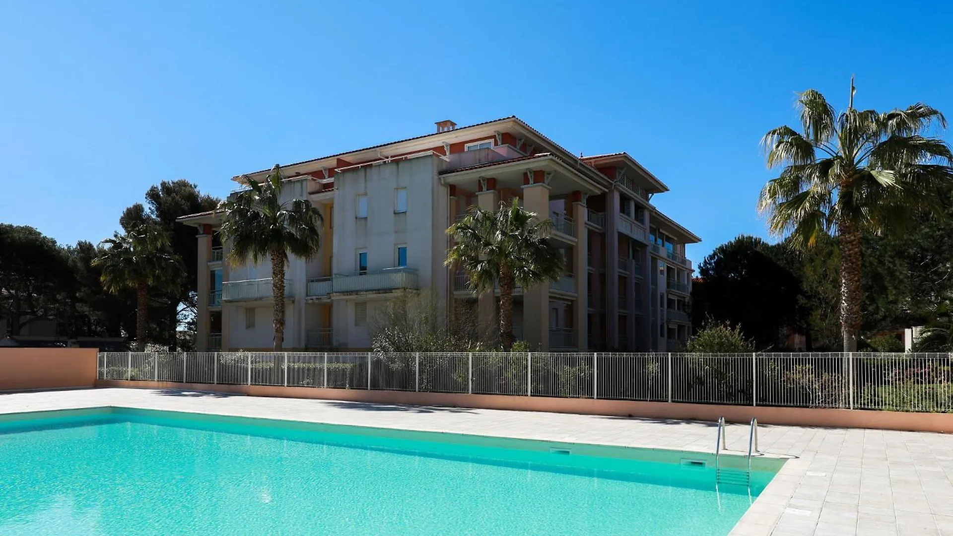 Apartment Les Calanques Du Parc-7 By Interhome Saint Aygulf
