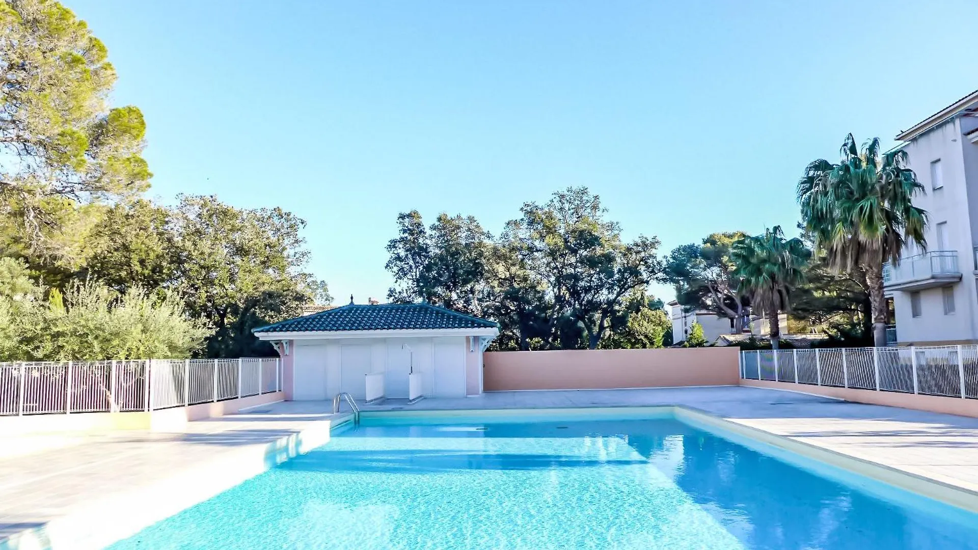Apartment Les Calanques Du Parc-7 By Interhome Saint Aygulf