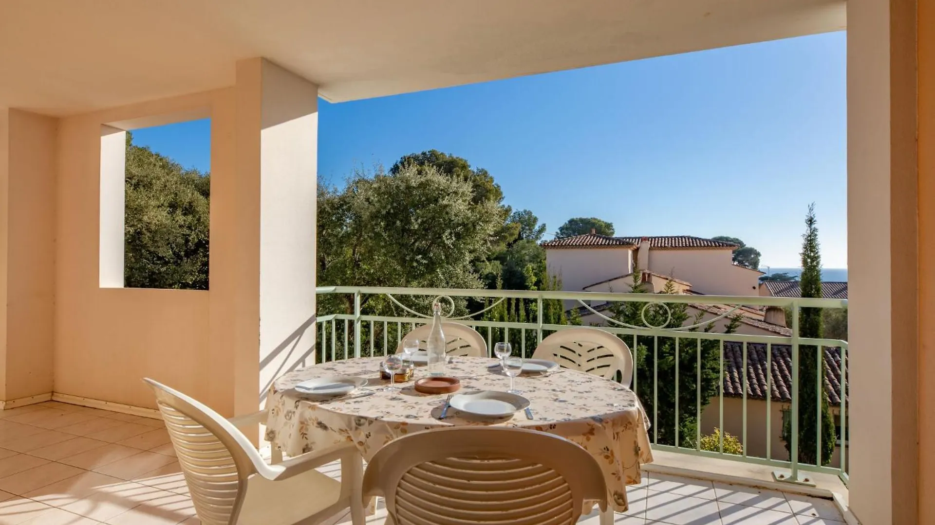 Apartment Les Calanques Du Parc-7 By Interhome Saint Aygulf France