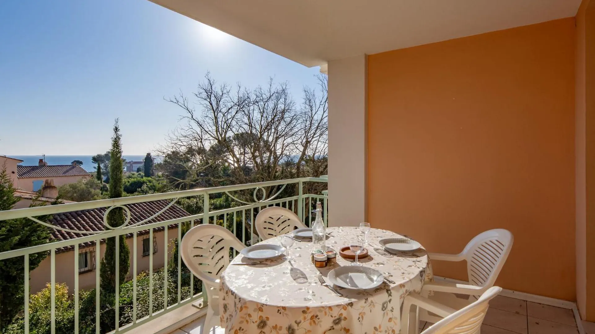 Apartment Les Calanques Du Parc-7 By Interhome Saint Aygulf