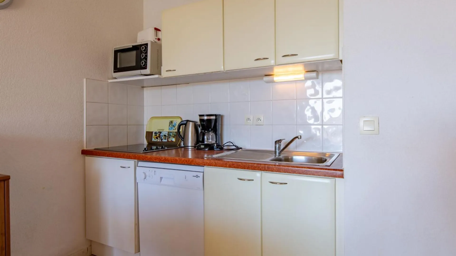Apartment Les Calanques Du Parc-7 By Interhome Saint Aygulf 0*,  France