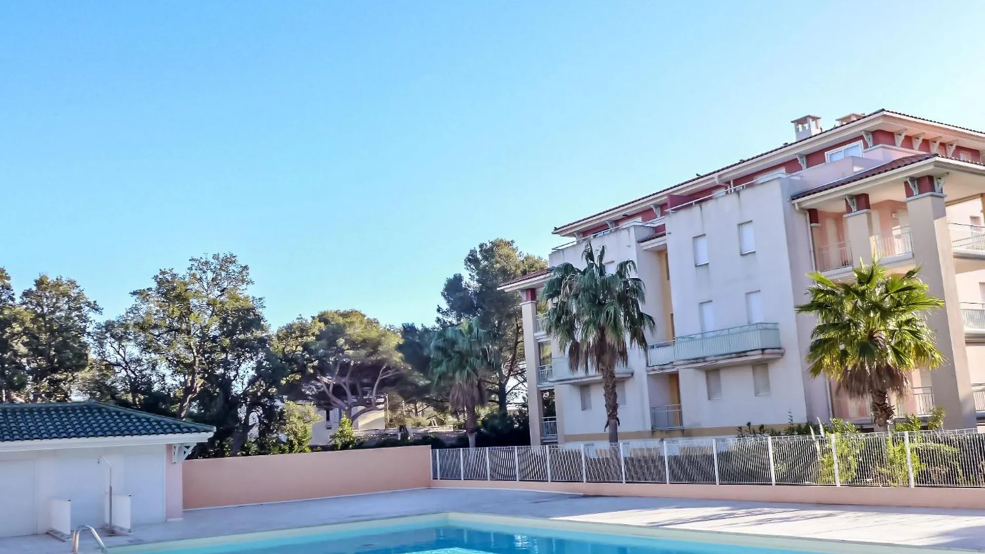 Apartment Les Calanques Du Parc-7 By Interhome Saint Aygulf